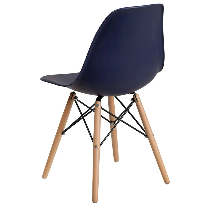 Sedia laterale in plastica stampata multicolore con gambe in legno, singola