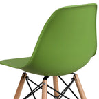 Sedia laterale in plastica stampata multicolore con gambe in legno, singola